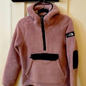 The North Face Campshire Hoodie
